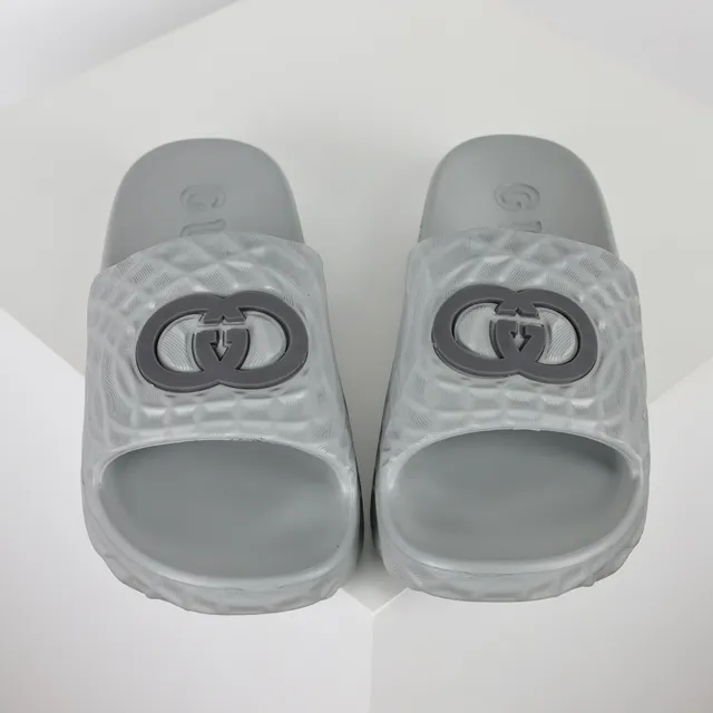Gucci Gray Molded Rubber Sole Diamond-Quilted Texture Slippers 8