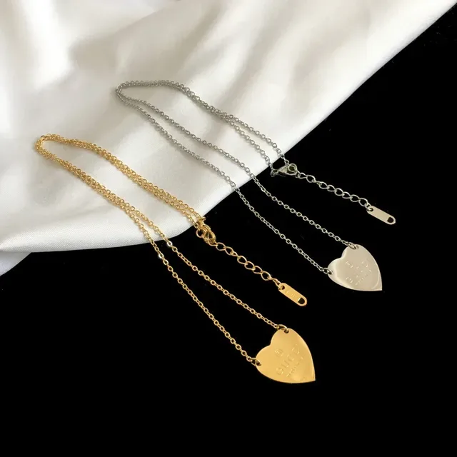 Gucci Heart Pendant Necklace Gold and Silver Tone Necklaces 5