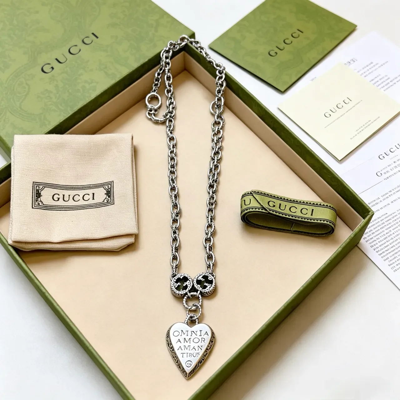 Gucci Heart Silver Green Chain Pendant Necklace 6