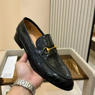Gucci Horsebit 1955 काला क्रोक-एम्बॉस्ड लेदर लोफर