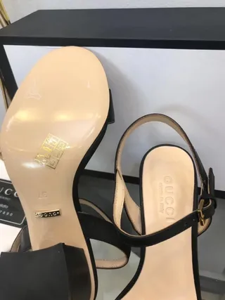Gucci Horsebit 1955 Sandales Gladiator en cuir noir avec boucle Horsebit 8