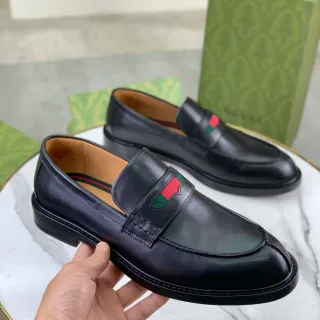 Gucci Horsebit 1955 黑色皮革网带乐福鞋
