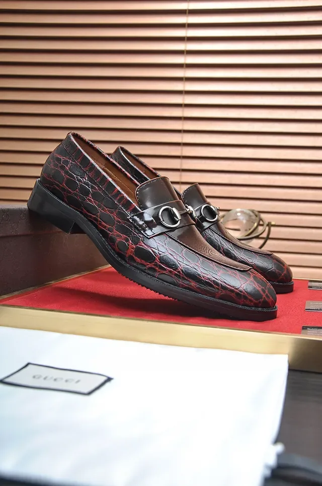 Gucci Horsebit 1955 Crocodile-Embossed Red Crackled Loafers 6
