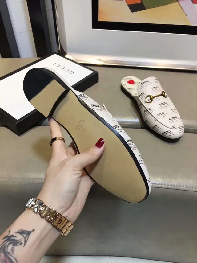 Gucci Horsebit 1955 Logo-Print mocassins en cuir blanc slip-on 2