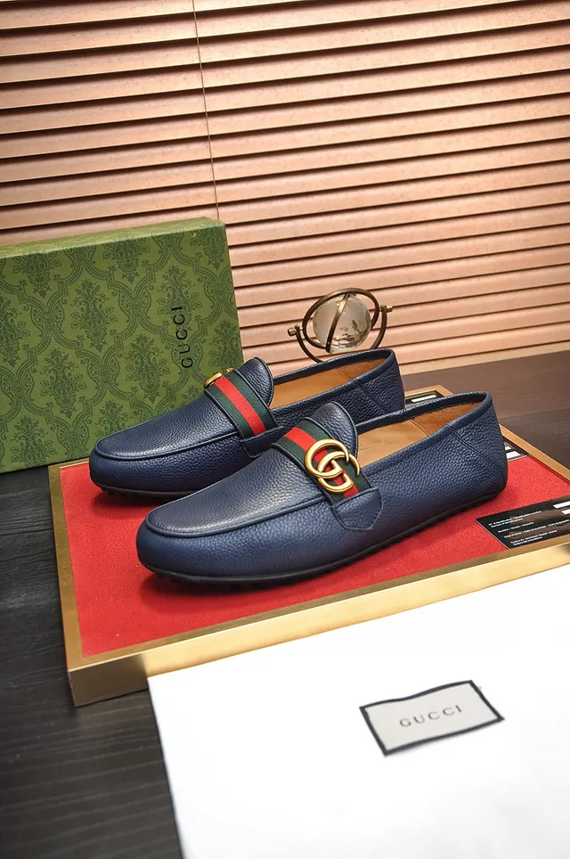 Gucci Horsebit 1955 Navy Red Pebbled Leather Web Stripe Accent Loafer 8