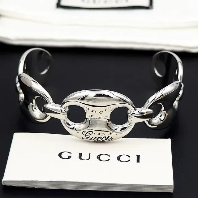 Gucci Horsebit 1955 مصقول بلون فضي حلقات بيضاوية متشابكة سوار كوف 5