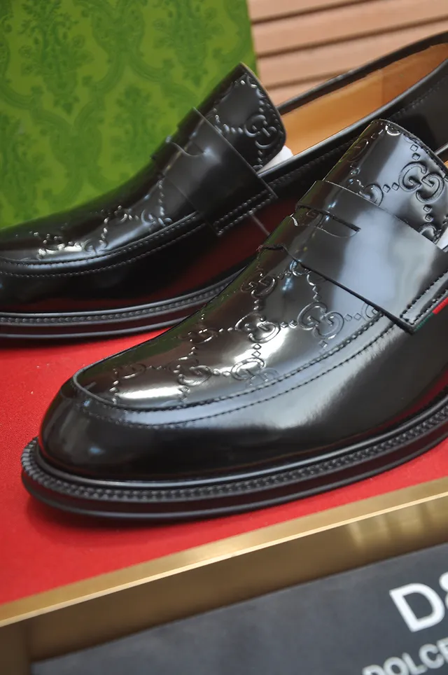 Gucci Horsebit Loafer Black Patent Leather Loafer 2