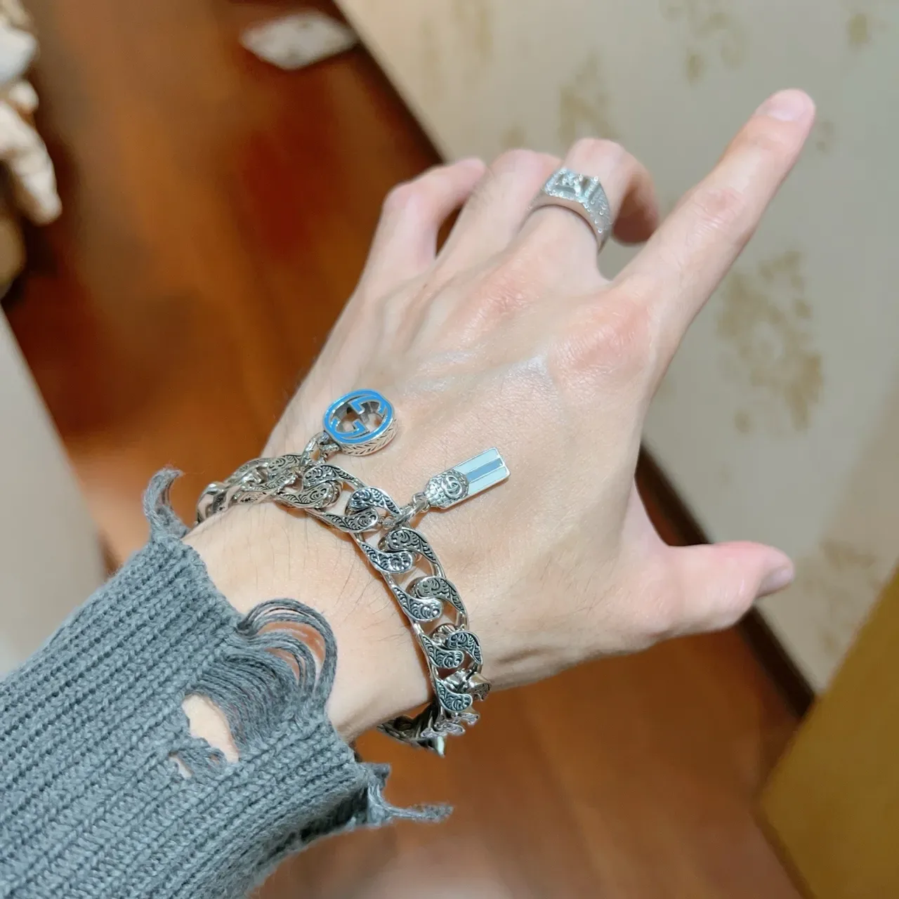 Gucci Iconic Silver Blue Ornate Engraved Curb-Link Chain Dual Enamel Charms Bracelet 8
