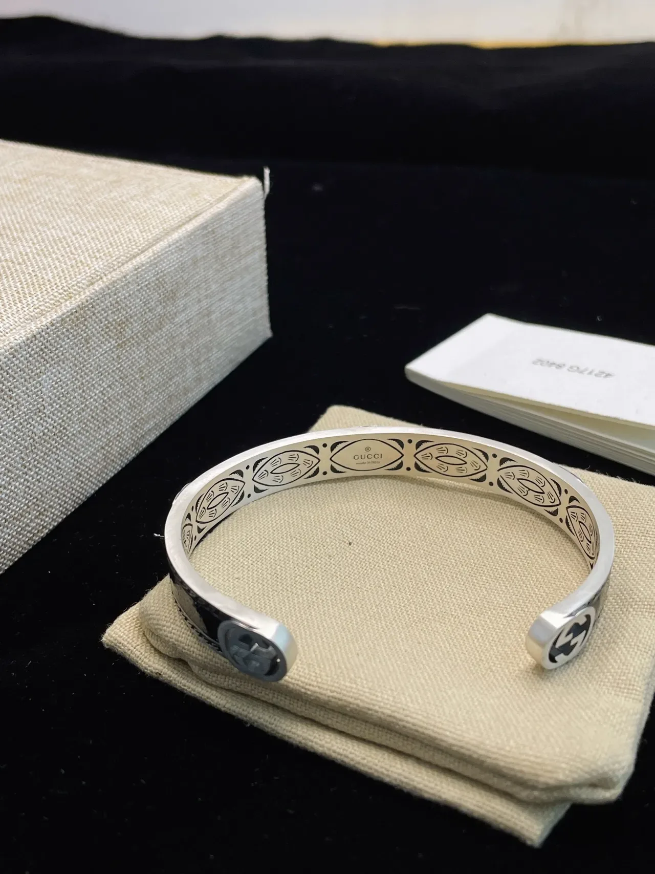 Gucci Interlocking G Black Enamel Silver-Tone Rings 7