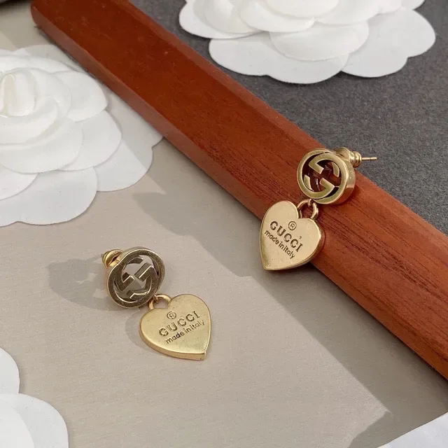 Gucci Interlocking G Heart Charm Gold-Tone Earrings 2