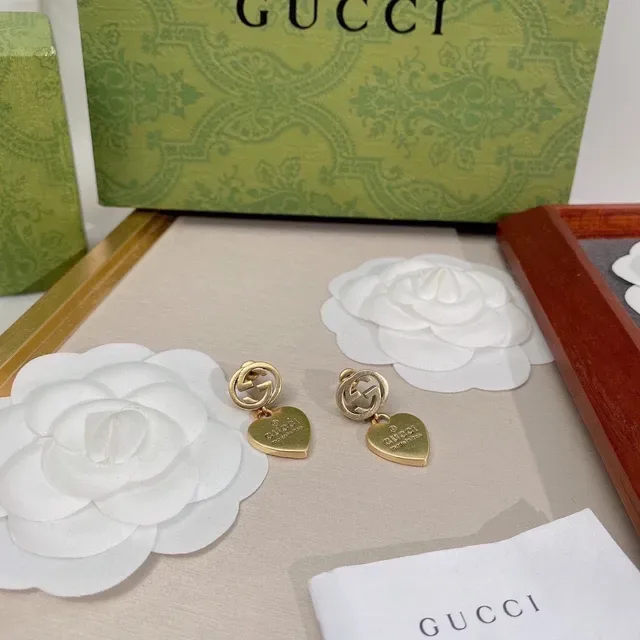 Gucci Interlocking G Heart Charm Gold-Tone Earrings 4