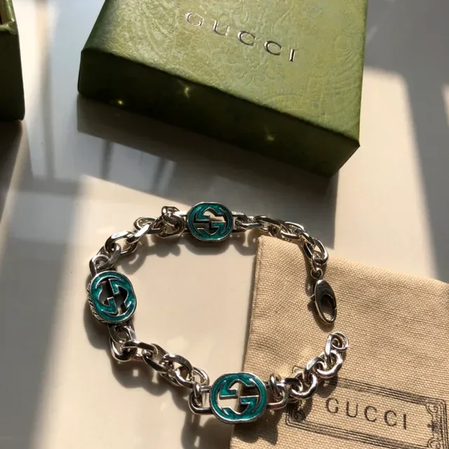 Gucci Interlocking G Medallion Chain Bracelet 2