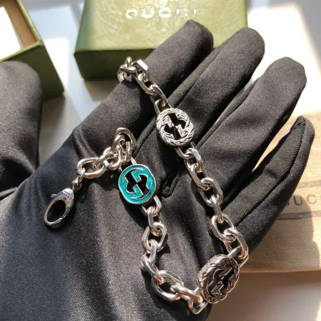 Gucci Interlocking G Medallion Chain Bracelet 5
