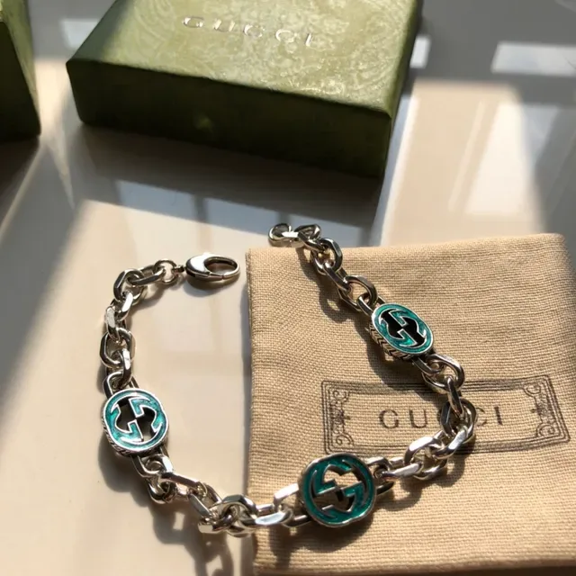 Gucci Interlocking G Medallion Chain Bracelet 7