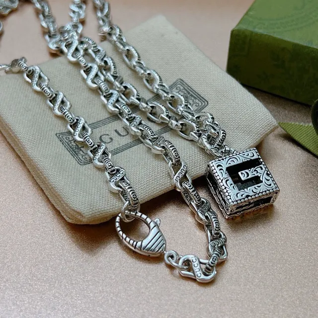 Gucci Interlocking G Pendant Silver-Tone Chain Necklace 3