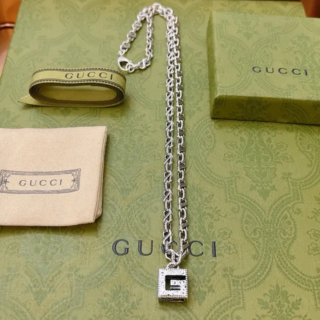 Gucci Interlocking G Pendant Silver-Tone Chain Necklace 7