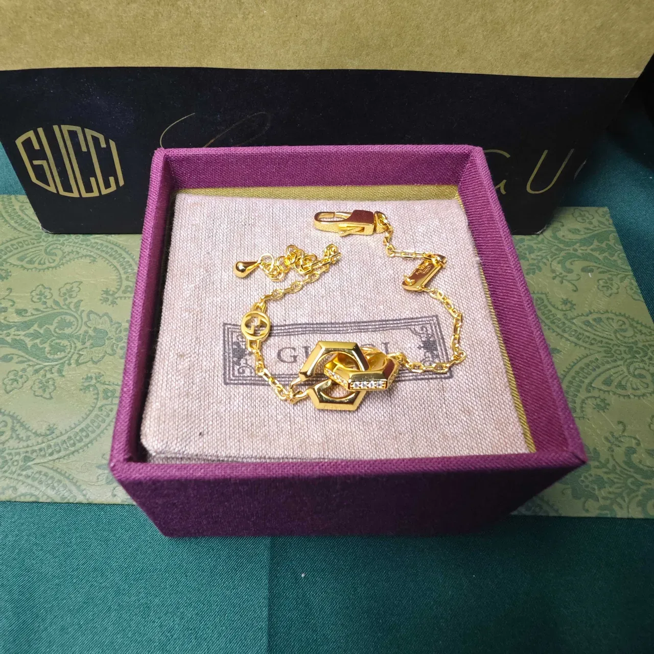 Gucci Interlocking G Silver Chain Bracelet 2