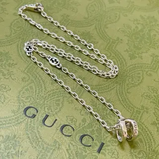 Gucci Interlocking G 银链项链