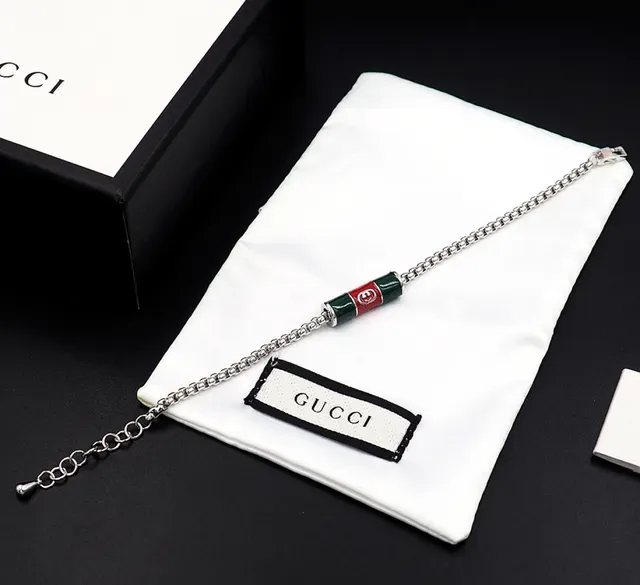 Gucci मल्टीकलर सिल्वर कर्ब चेन एनामेल सिलिंडर चार्म ब्रेसलेट 6