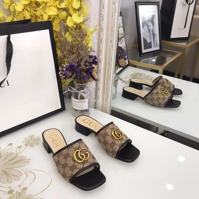 Gucci Ophidia GG Monogram Canvas Gold Buckle Sandales casuales 7