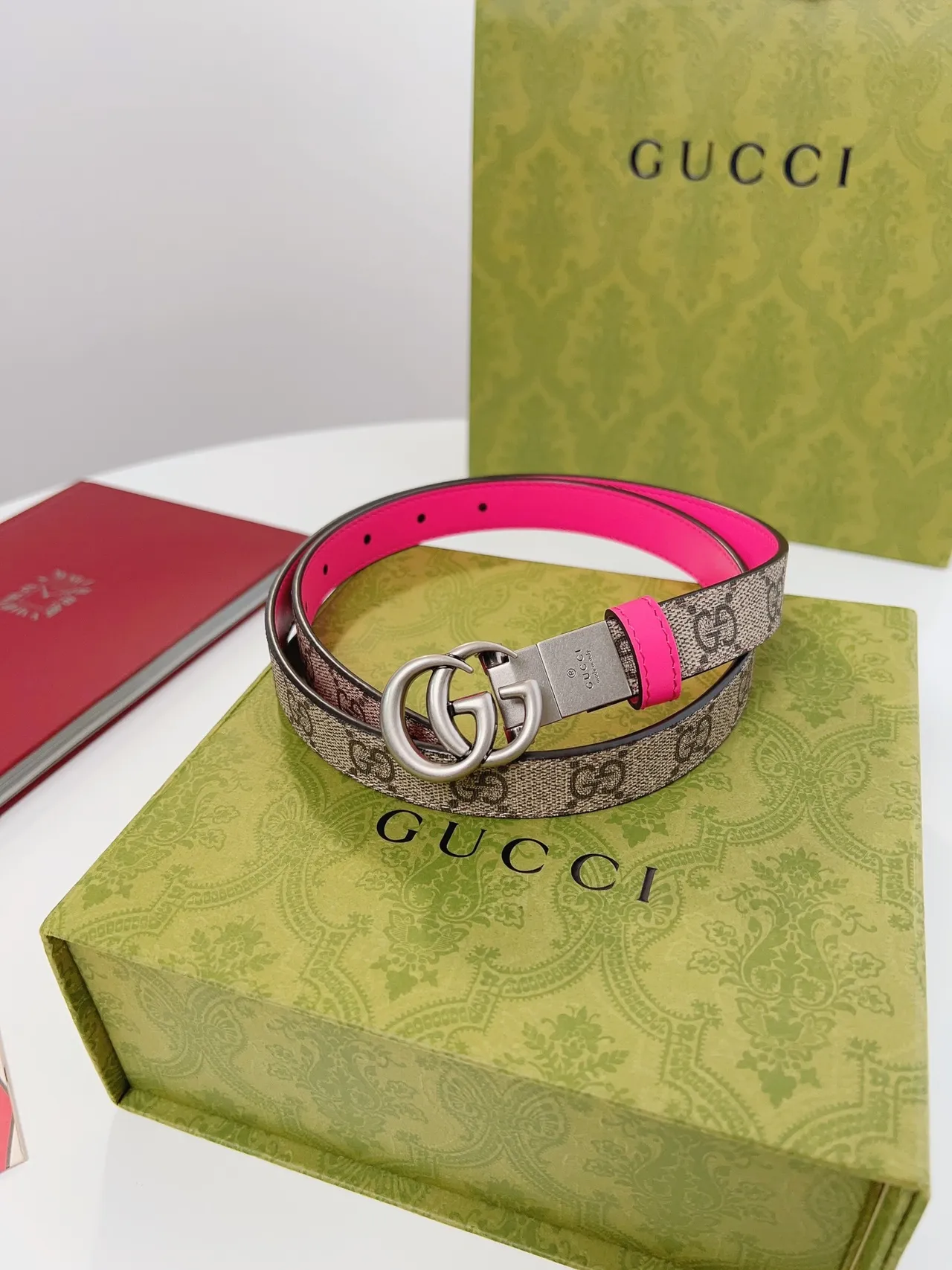 Gucci Ophidia Reversible Pink and GG Web Leather Belt 5