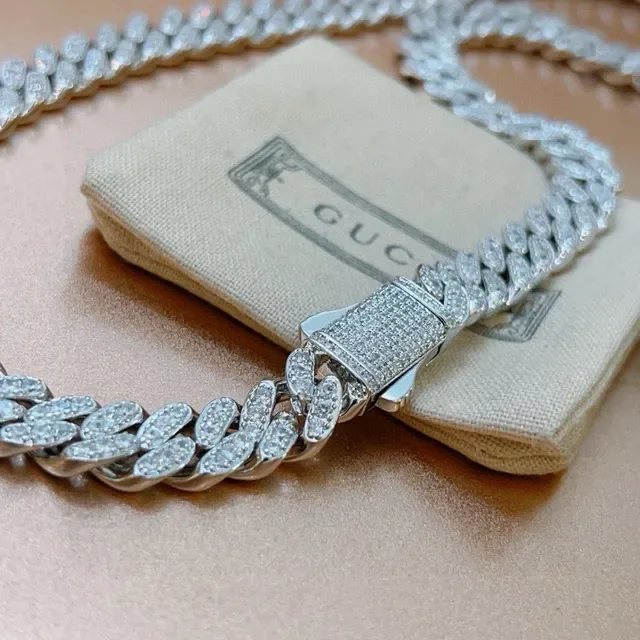 Gucci Pave-Set Curb-Link Chain Necklace 3
