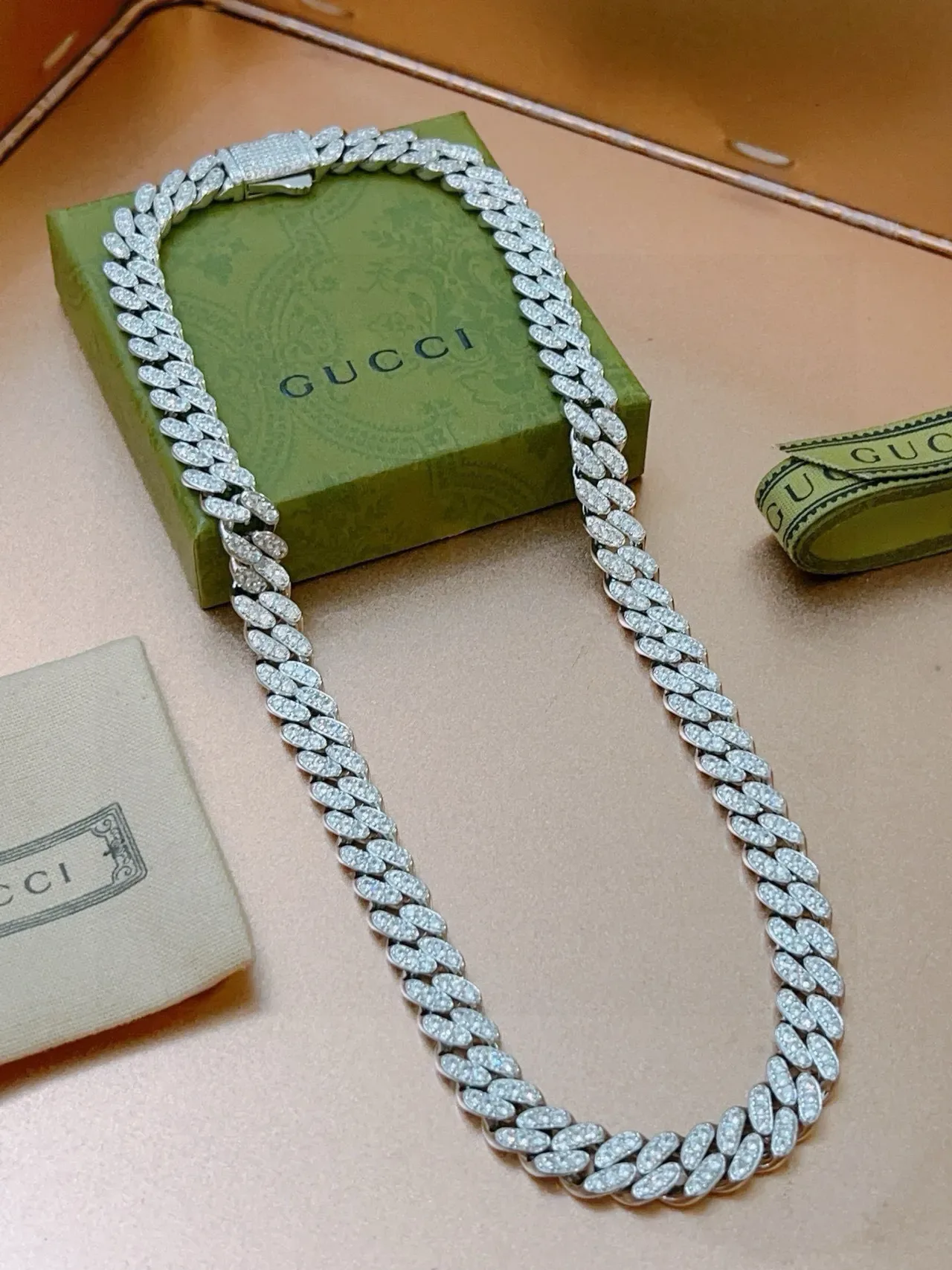 Gucci Pave-Set Curb-Link Chain Necklace 6