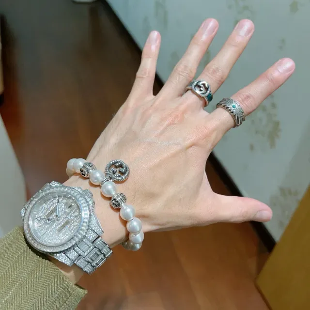 Gucci Pearl and Interlocking G Charm Bracelet 2