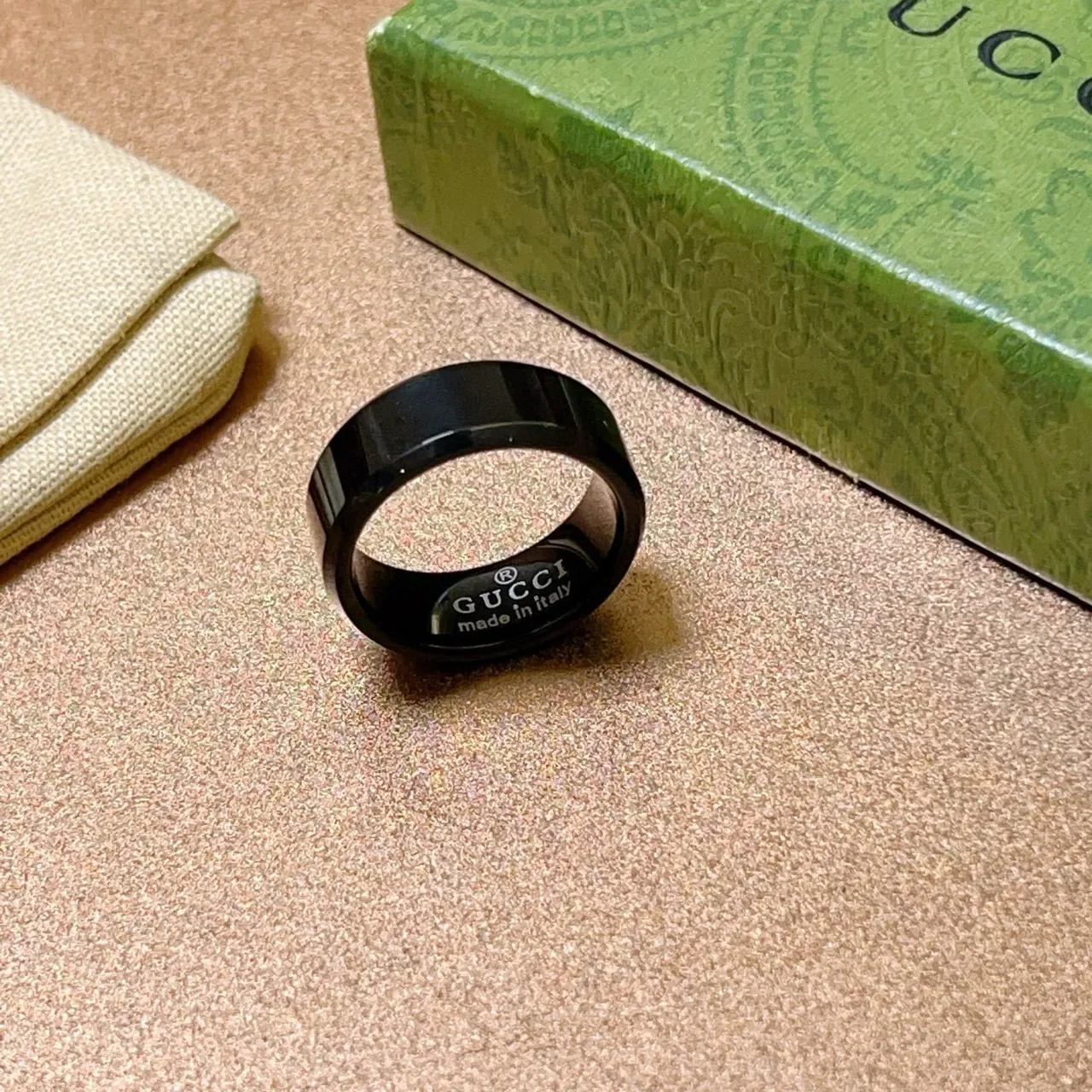 Gucci Polished Black Wide Band Ring 6