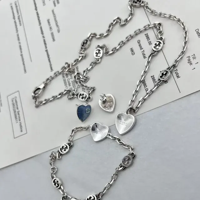 Gucci Red Blue Silver-Tone Chain Enamel Heart Pendants Necklace 3