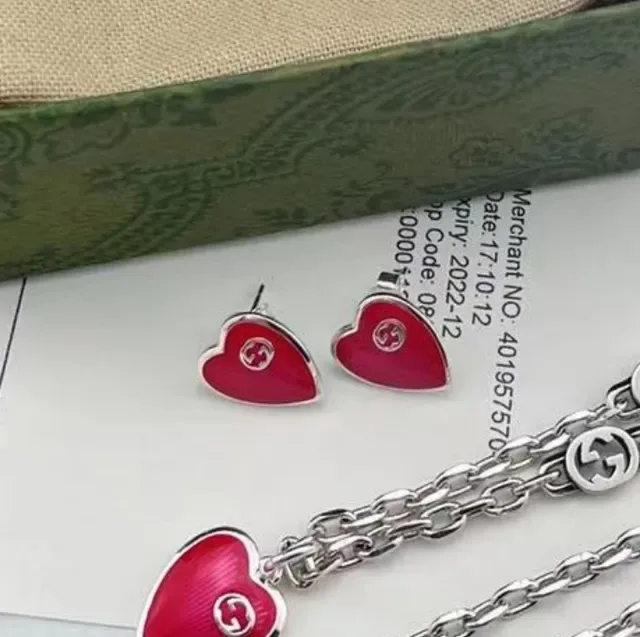 Gucci Red Blue Silver-Tone Chain Enamel Heart Pendants Necklace 5