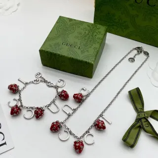 Gucci Red Silver Chain Enamel Strawberry Charms Bracelet