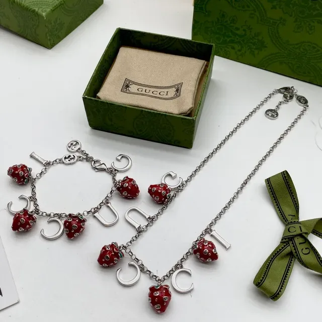 Gucci Red Silver Chain Enamel Strawberry Charms Bracelet 7