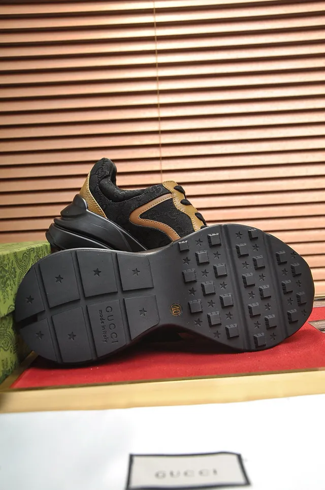 Gucci Rhyton কালো এবং ট্যান GG মনোগ্রাম চাংক স্নিকার 2