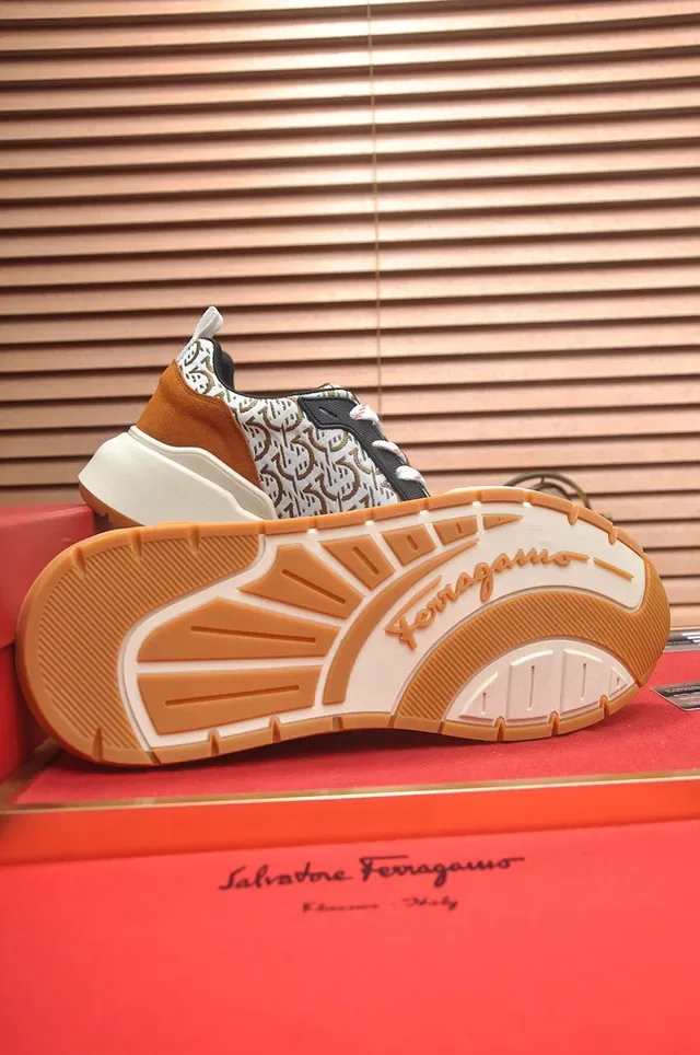 Gucci Rhyton Monogram Beige Orange Lifestyle Sneakers 7