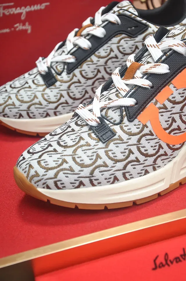 Gucci Rhyton Monogram Beige Orange Lifestyle Sneakers 8