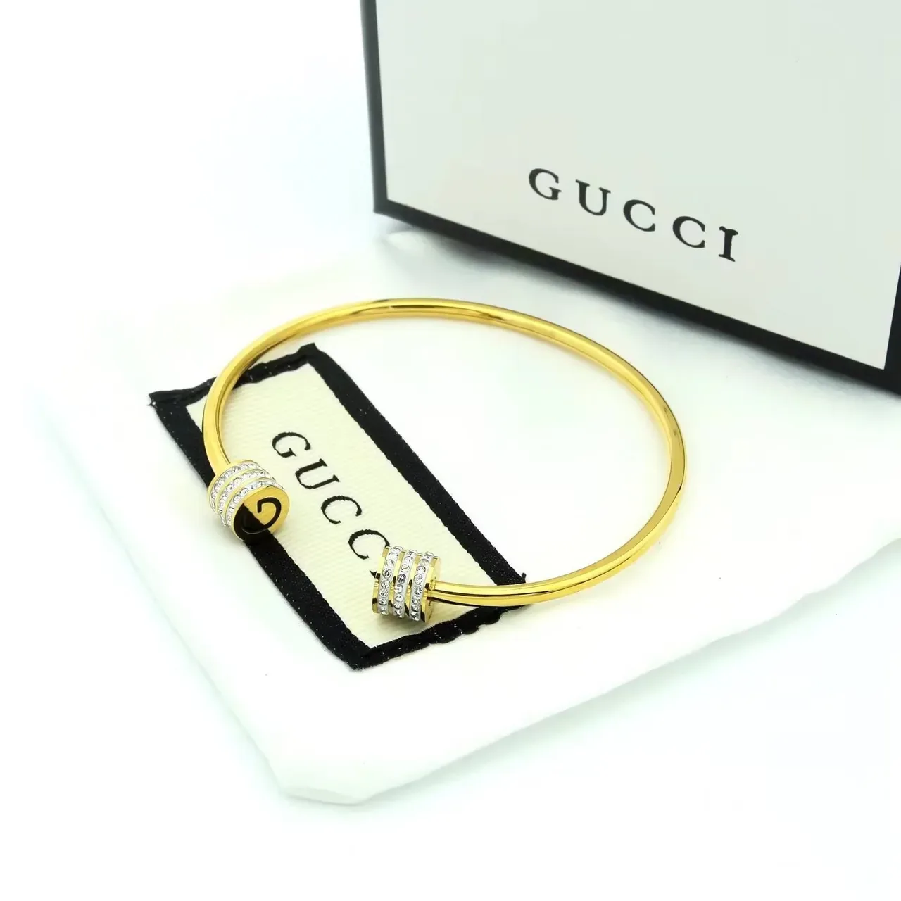 Gucci Bangle G-Logo Cristal Giratório Ouro Prata Barril Aberto 2