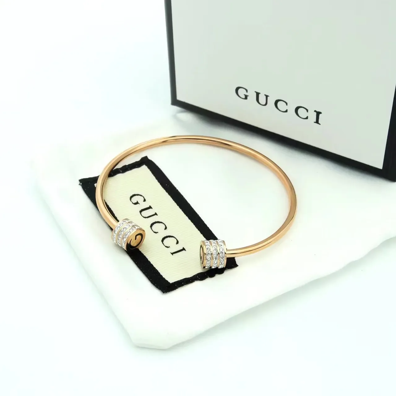 Gucci Bangle G-Logo Cristal Giratório Ouro Prata Barril Aberto 5