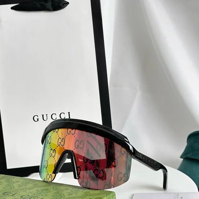 Gucci Screener Glossy Black Shield Wraparound Sunglasses 6