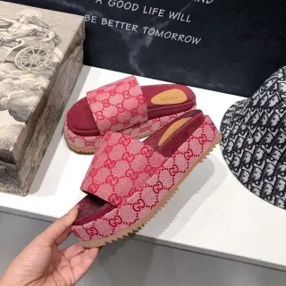 Gucci Screener गुलाबी लाल GG Jacquard Platform Slippers