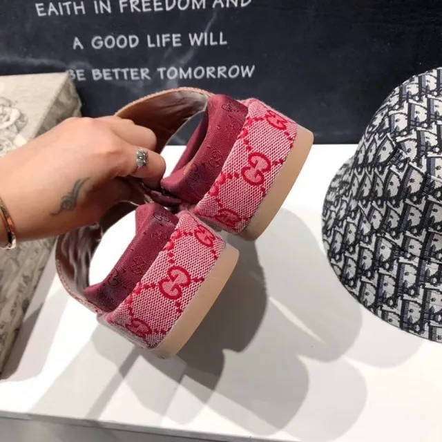 Gucci Screener Pink Red GG Jacquard Platform Slippers 2
