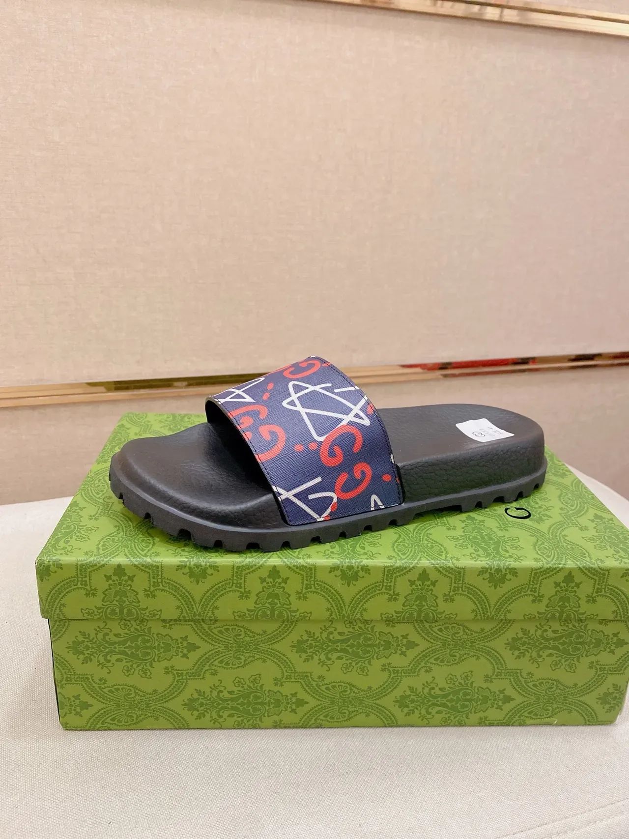 Gucci Screener Printed GG Graffiti Slide Slippers 7