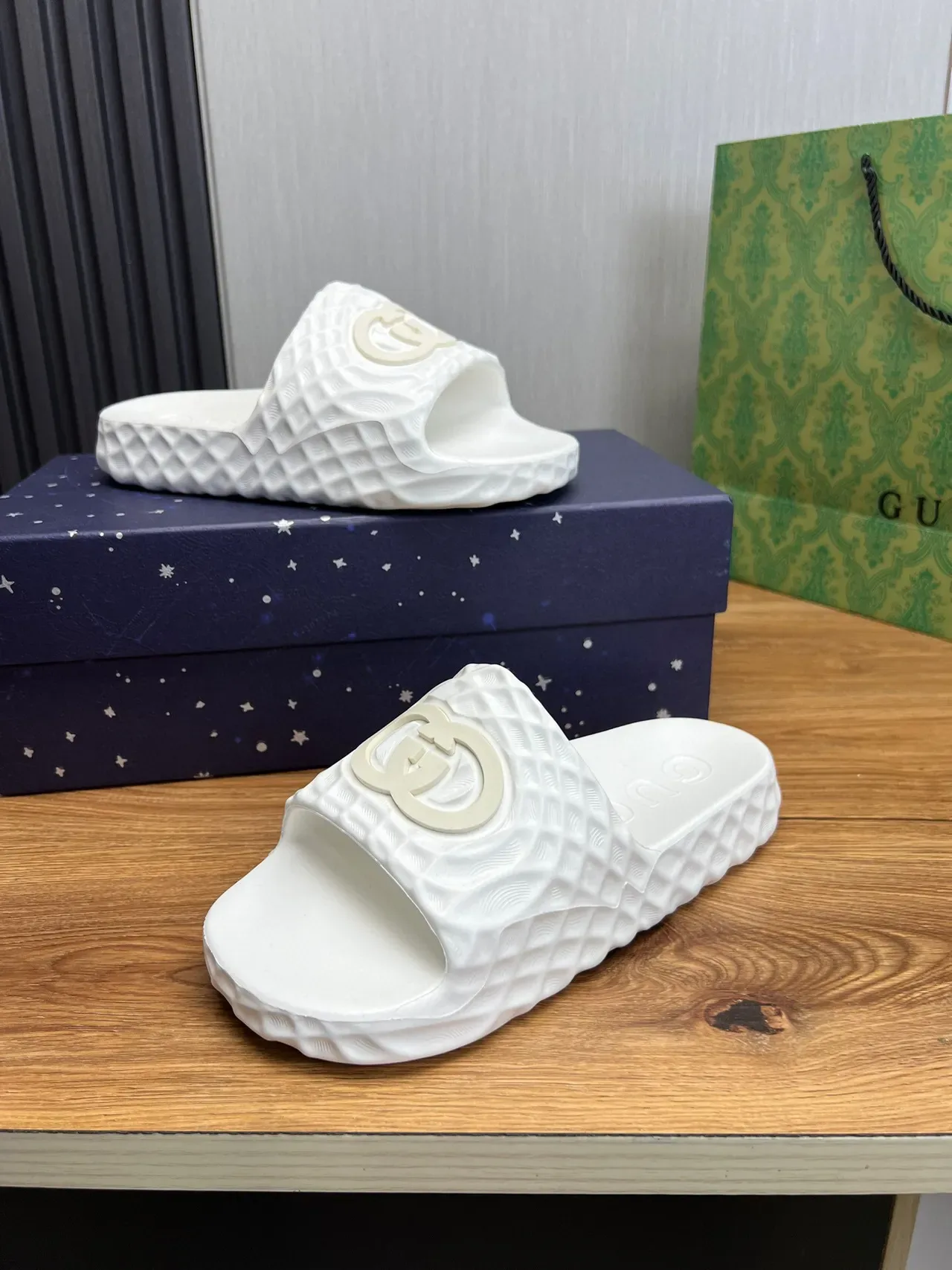 Gucci Screener White Quilted Strap Slippers 4