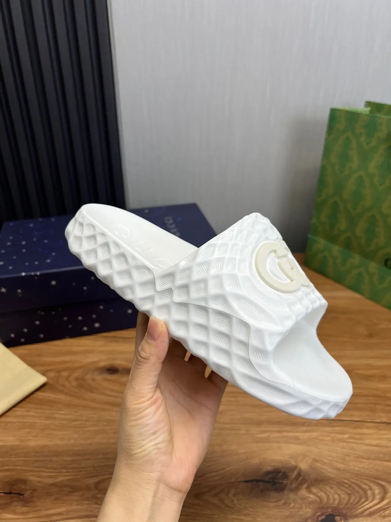 Gucci Screener White Quilted Strap Slippers 7
