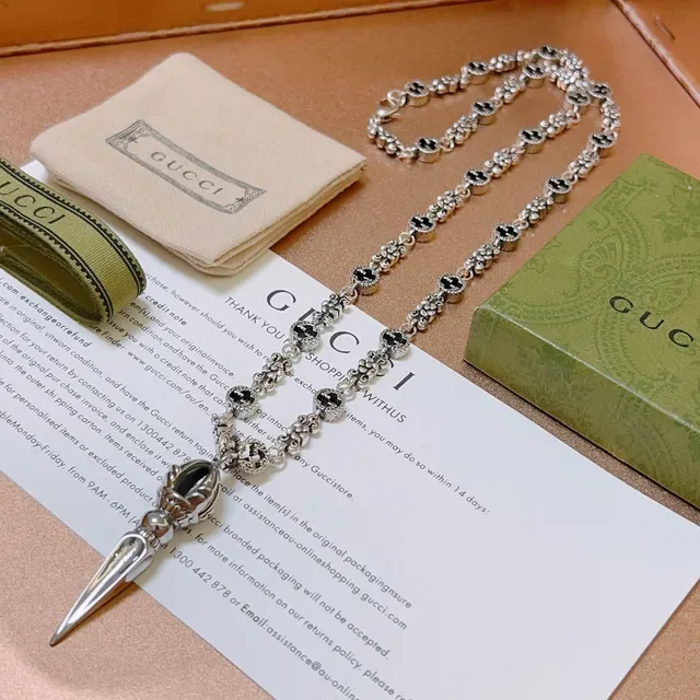 Gucci Silver Black Metal Enamel Floral Links Necklace 4