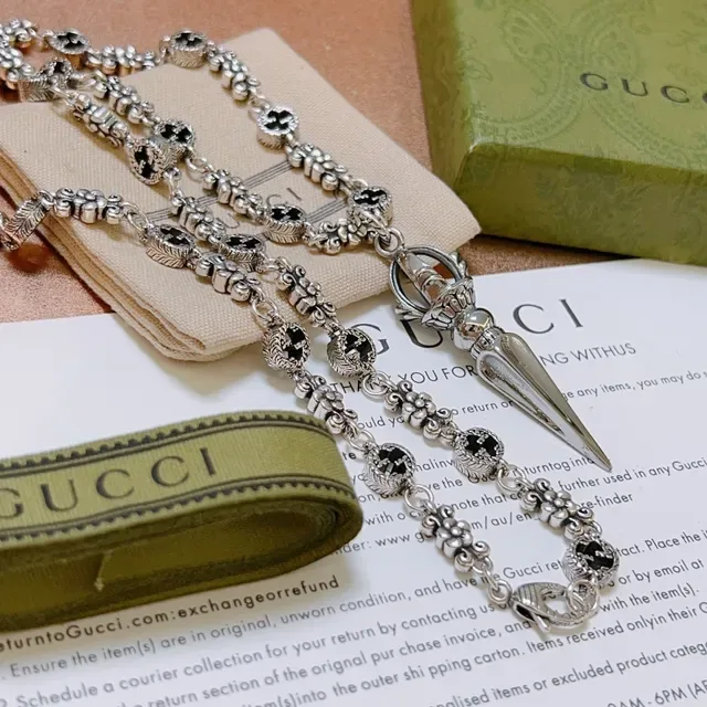 Gucci Silver Black Metal Enamel Floral Links Necklace 6