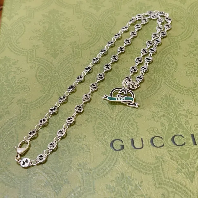 Gucci Silver Green Chain Pavé-Set Dark Stones Necklace 2