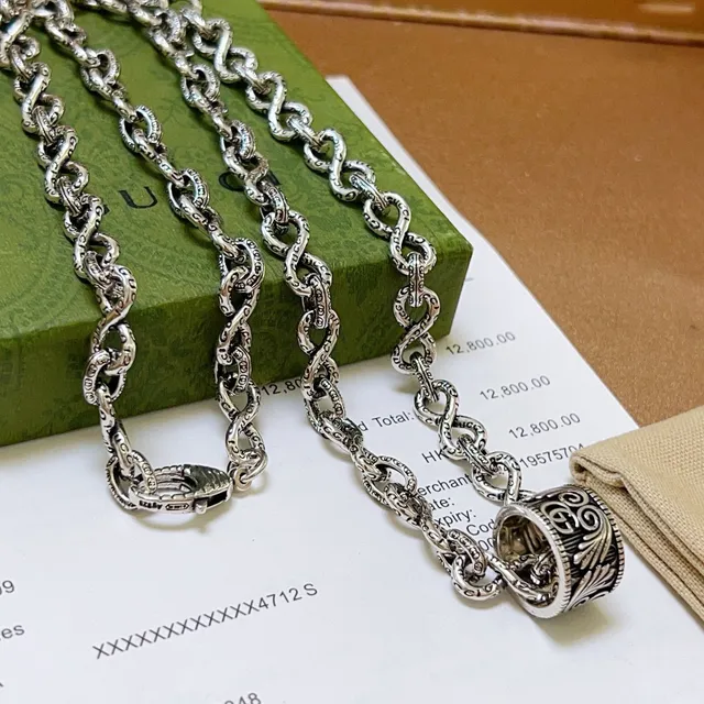 Gucci Silver Green Interlocking G Pendant Figural Link Chain Necklace 3