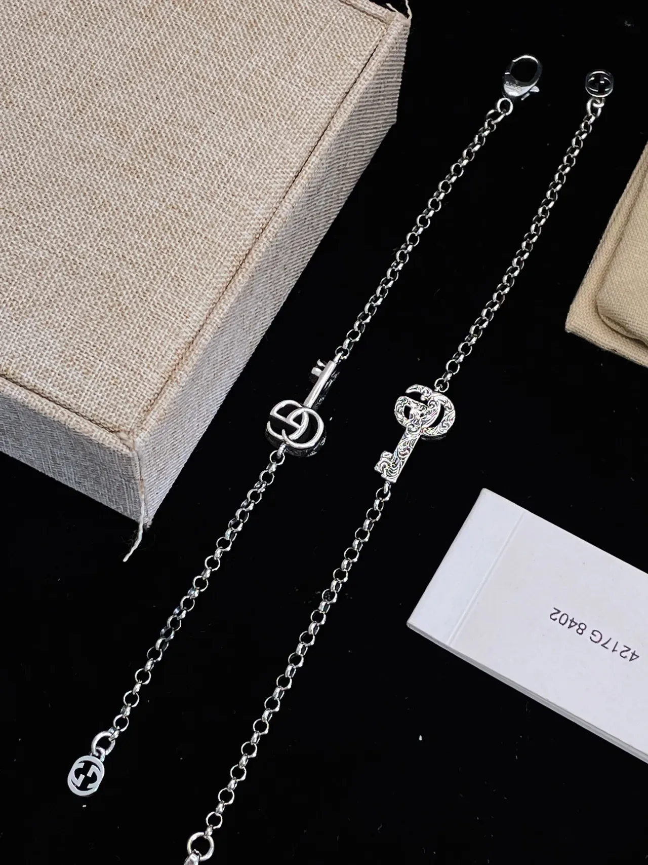 Gucci Silver Red Chain Key-Shaped Pendant Bracelet 5