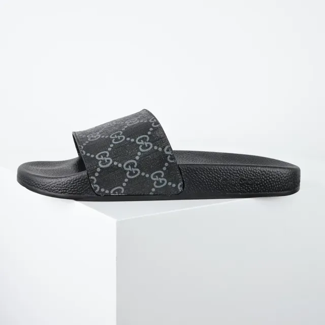 Gucci Slide काला Monogram स्ट्रैप चप्पल 9